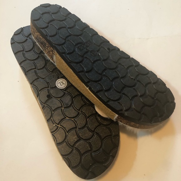 Beige Sandals size 10 - Picture 4 of 5